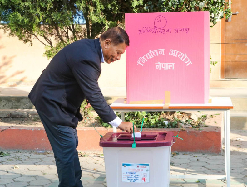 प्रकाशमान सिंहले खसाले भोट 
